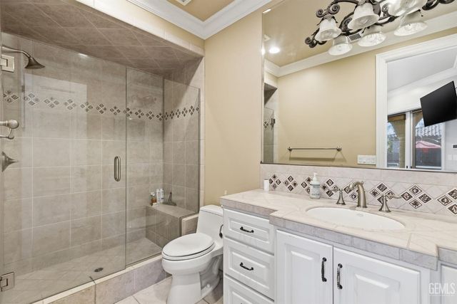 2709 Cormier Drive, Bakersfield, CA 93311