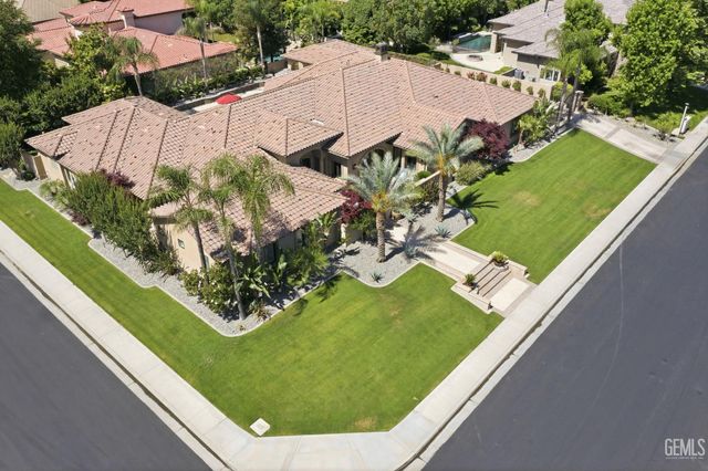2709 Cormier Drive, Bakersfield, CA 93311