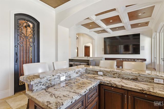 2709 Cormier Drive, Bakersfield, CA 93311