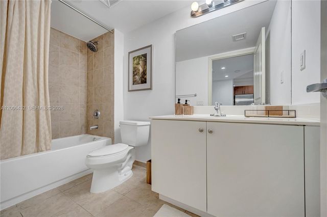 111 E Flagler St 506, Miami, FL 33131