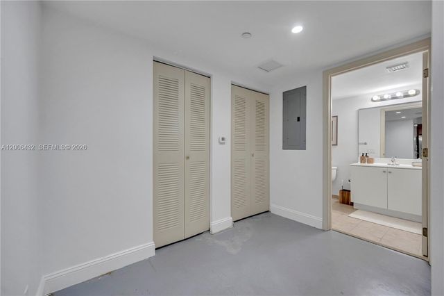 111 E Flagler St 506, Miami, FL 33131