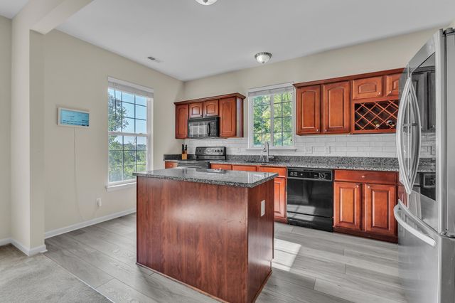 2263 Pinecroft Drive, Canton, MI 48188