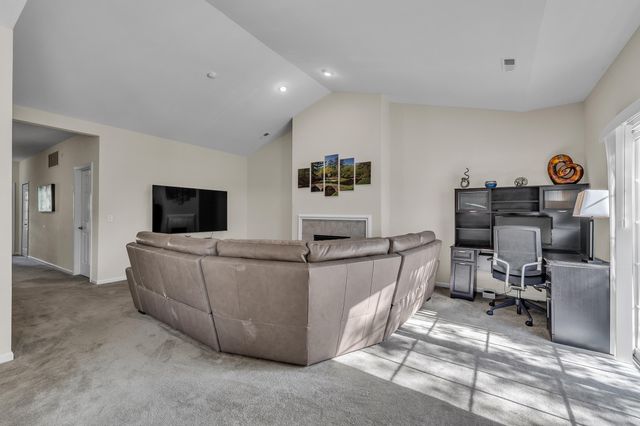 2263 Pinecroft Drive, Canton, MI 48188