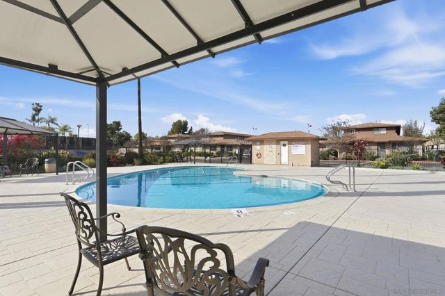 9717 Winter Gardens 180, Lakeside, CA 92040