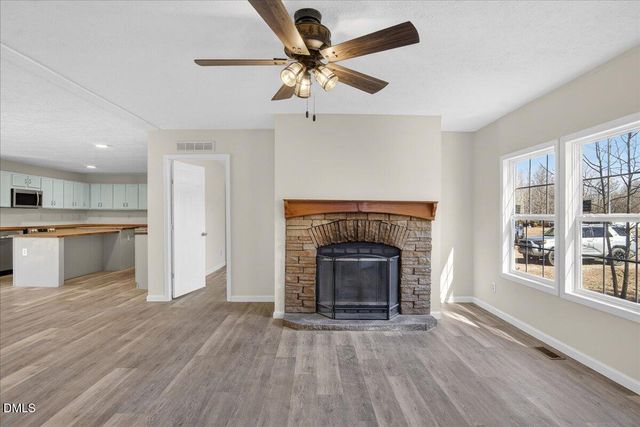 6600 Clearwater Drive, Oxford, NC 27565