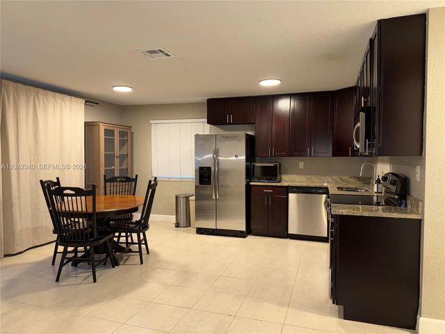2771 NE 2nd Terrace, Pompano Beach, FL 33064