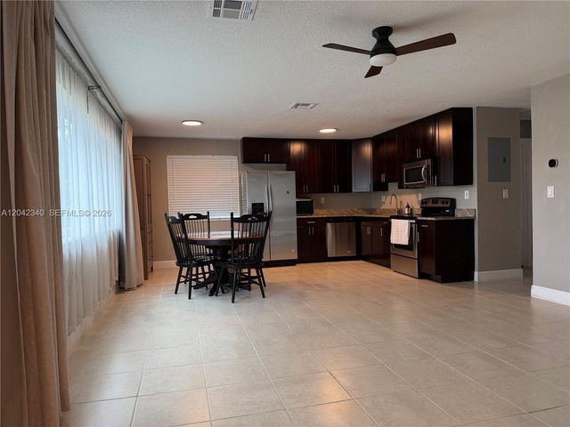 2771 NE 2nd Terrace, Pompano Beach, FL 33064