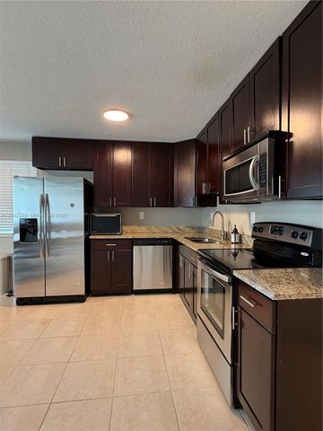 2771 NE 2nd Terrace, Pompano Beach, FL 33064