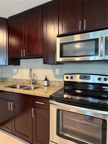 2771 NE 2nd Terrace, Pompano Beach, FL 33064