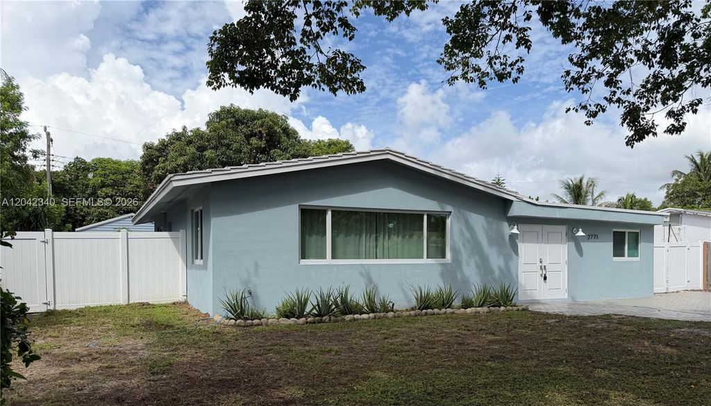 2771 NE 2nd Terrace, Pompano Beach, FL 33064