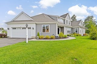 24 Meadowbrook Dr, Plymouth, MA 02360