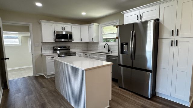 1008 Peachtree Dr, Smyrna, TN 37167