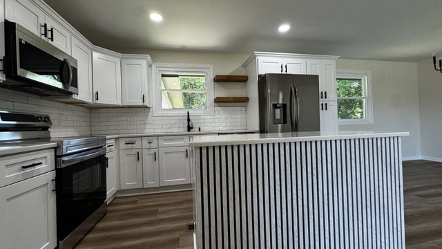 1008 Peachtree Dr, Smyrna, TN 37167