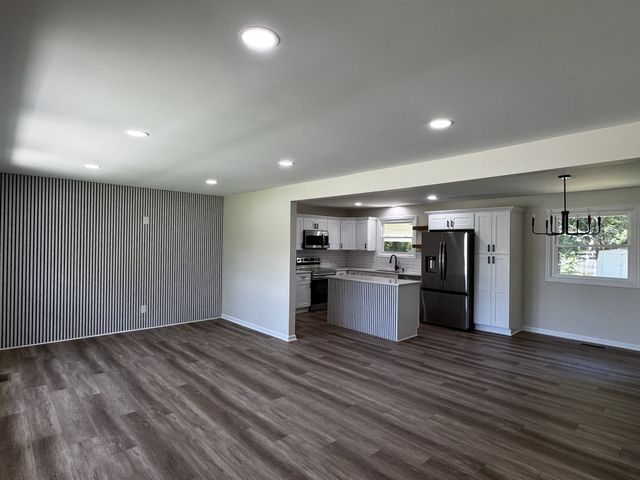 1008 Peachtree Dr, Smyrna, TN 37167