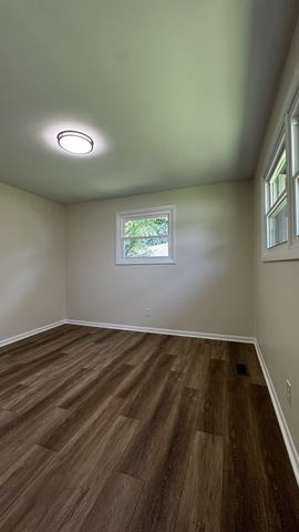 1008 Peachtree Dr, Smyrna, TN 37167