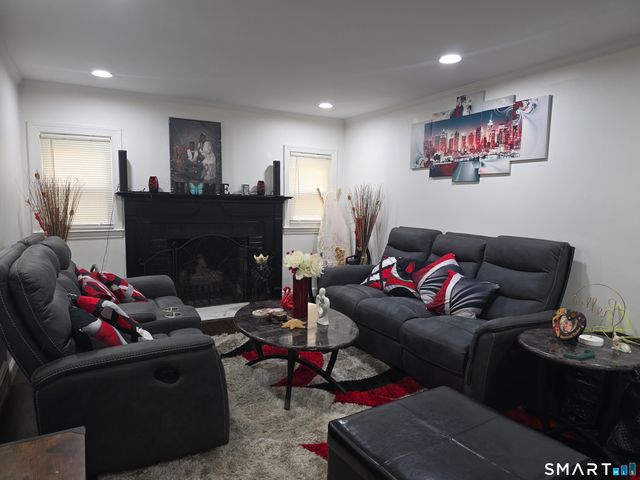 119 Salisbury Street, Hartford, CT 06112