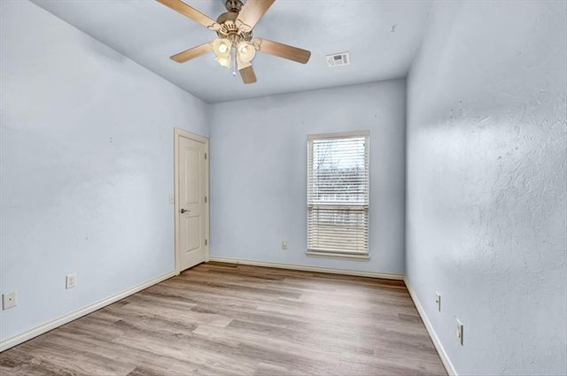 13823 Oxford Drive, Edmond, OK 73013