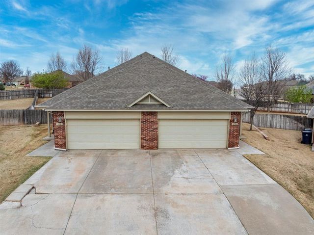 13823 Oxford Drive, Edmond, OK 73013