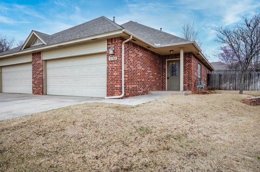 13823 Oxford Drive, Edmond, OK 73013
