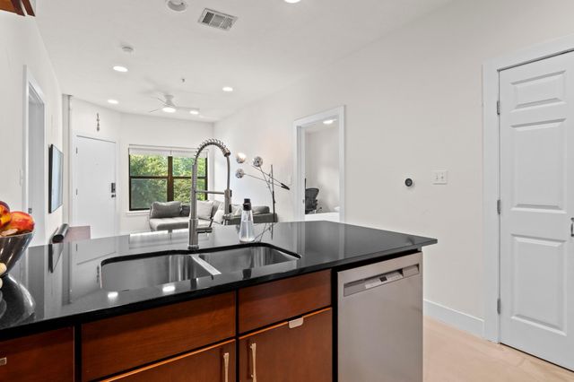 1807 Poquito ST 30, Austin, TX 78702