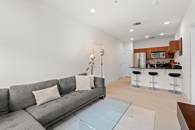 1807 Poquito ST 30, Austin, TX 78702