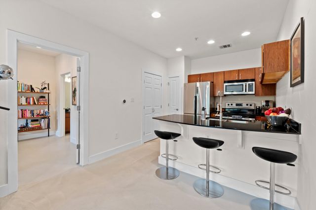 1807 Poquito ST 30, Austin, TX 78702