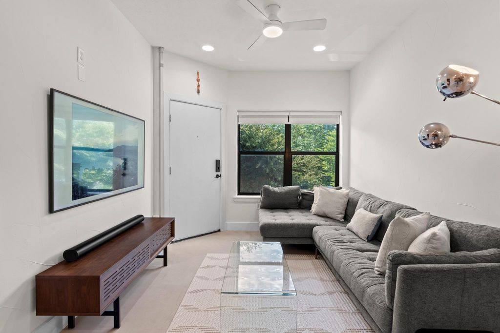 1807 Poquito ST 30, Austin, TX 78702