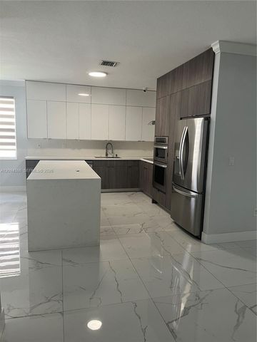 11202 NW 73rd Terrace ., Doral, FL 33178