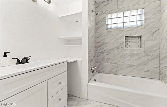 1580 Palora Avenue, Las Vegas, NV 89169