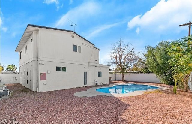 1580 Palora Avenue, Las Vegas, NV 89169