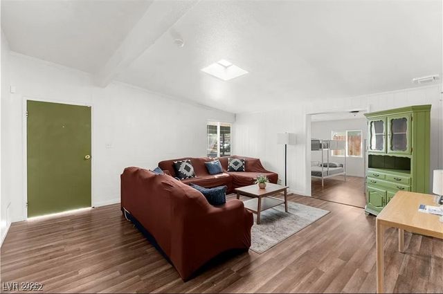 1580 Palora Avenue, Las Vegas, NV 89169