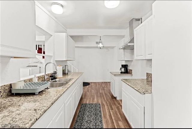 1580 Palora Avenue, Las Vegas, NV 89169