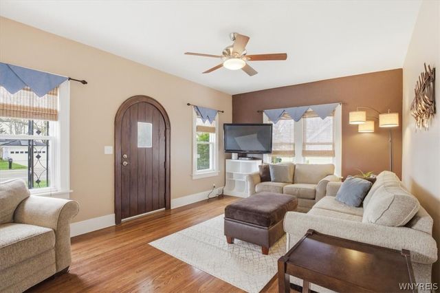 121 Country Parkway, Amherst, NY 14221