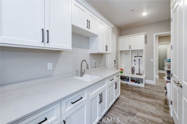 2687 Trenton, Clovis, CA 93619