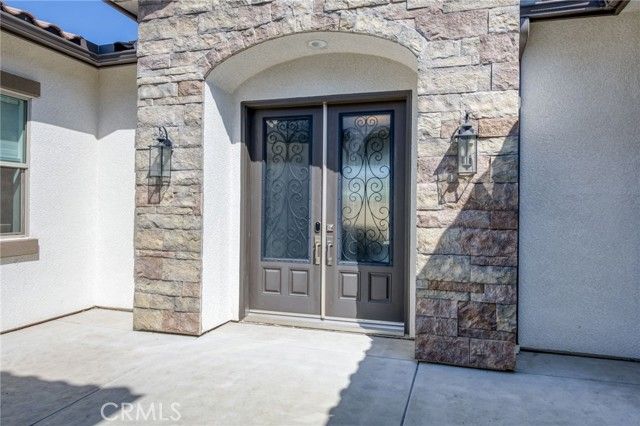 2687 Trenton, Clovis, CA 93619