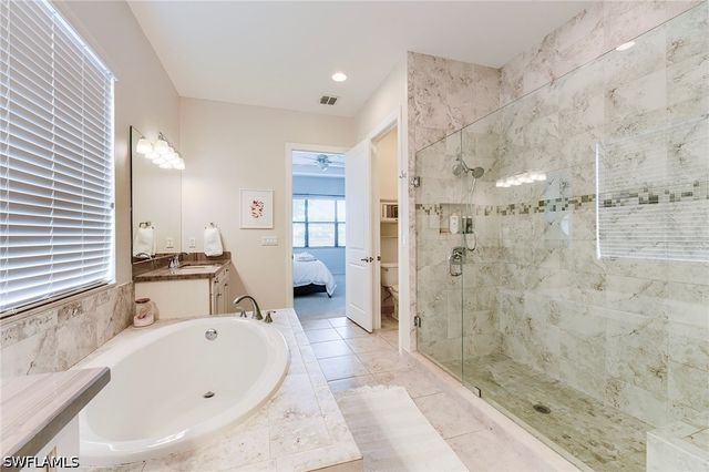 9335 Woodhurst DR, Naples, FL 34120