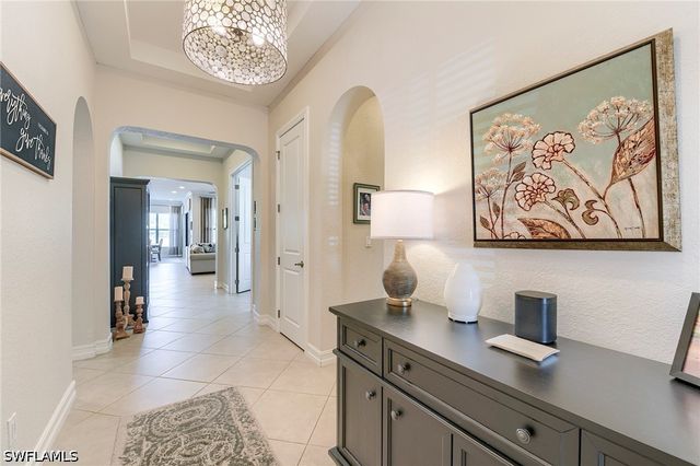 9335 Woodhurst DR, Naples, FL 34120