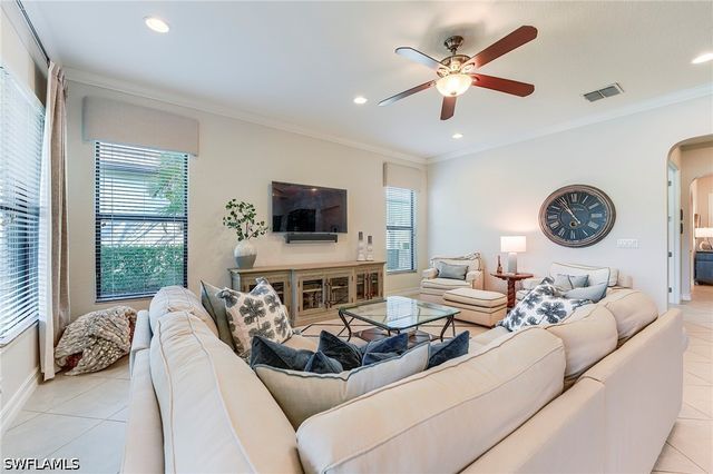 9335 Woodhurst DR, Naples, FL 34120