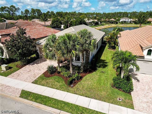 9335 Woodhurst DR, Naples, FL 34120