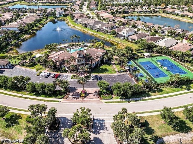 9335 Woodhurst DR, Naples, FL 34120