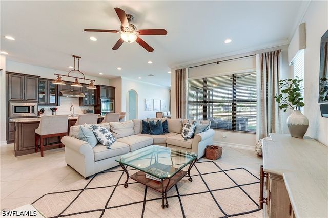 9335 Woodhurst DR, Naples, FL 34120