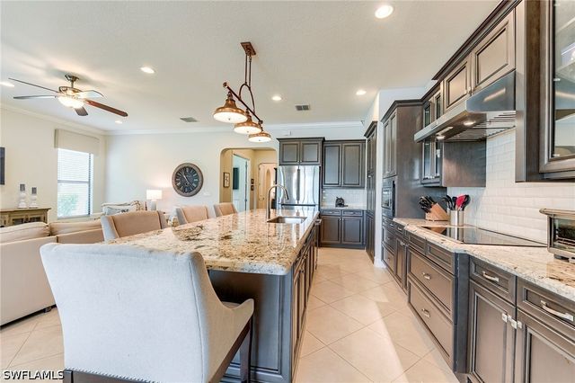 9335 Woodhurst DR, Naples, FL 34120