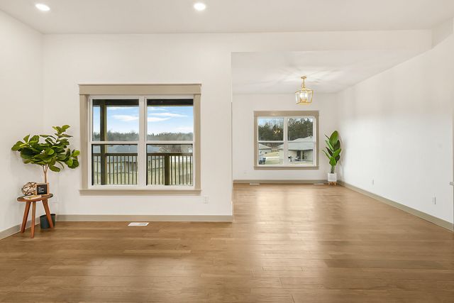 435 DOVER CT, Holts Summit, MO 65043