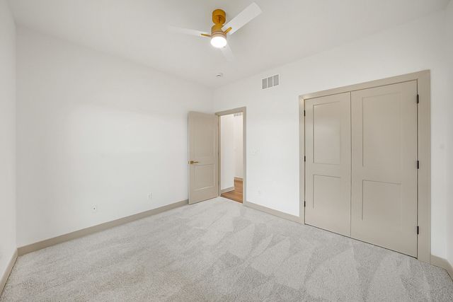 435 DOVER CT, Holts Summit, MO 65043