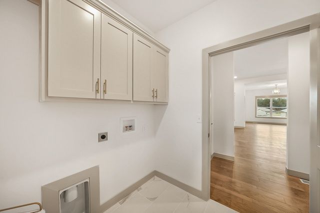 435 DOVER CT, Holts Summit, MO 65043