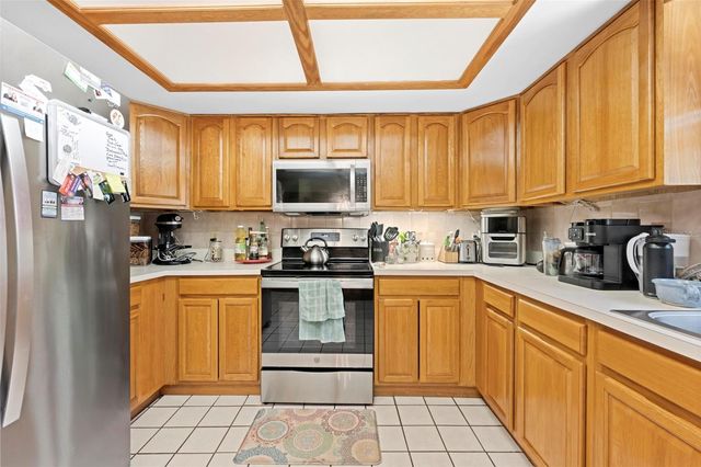 6141 E DELL LANE, Inverness, FL 34452