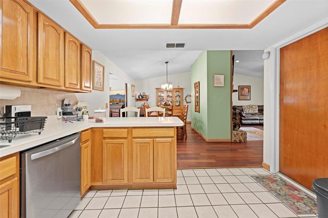 6141 E DELL LANE, Inverness, FL 34452