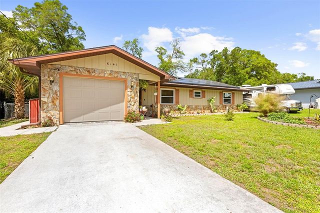 6141 E DELL LANE, Inverness, FL 34452