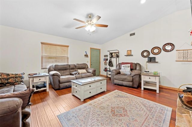 6141 E DELL LANE, Inverness, FL 34452