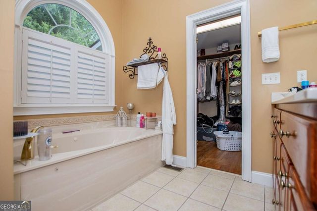 204 Pinehurst Way, Carrollton, GA 30116